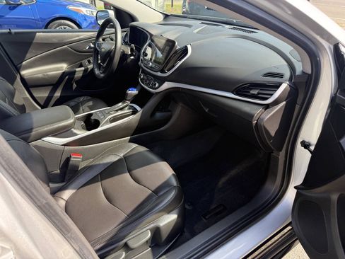 Used 2018 Chevrolet Volt LT w/ LT Driver Confidence Package FWD image 13