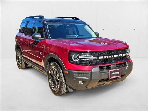 New 2025 Ford Bronco Sport Outer Banks w/ Outer Banks Tech Package+ AWD/4WD image 7