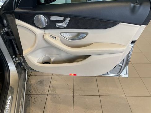 Used 2021 Mercedes-Benz C 300 4MATIC Sedan image 41