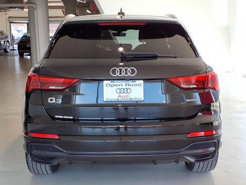 Used 2020 Audi Q3 2.0T Premium Plus w/ Premium Plus Package AWD/4WD image 5