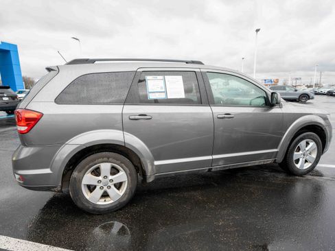 Used 2012 Dodge Journey SXT w/ Flexible Seating Group image 6
