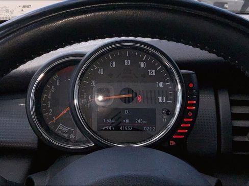 Used 2016 MINI Cooper 4-Door Hardtop FWD image 10