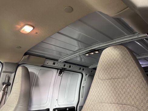 Used 2024 Chevrolet Express 2500 image 5