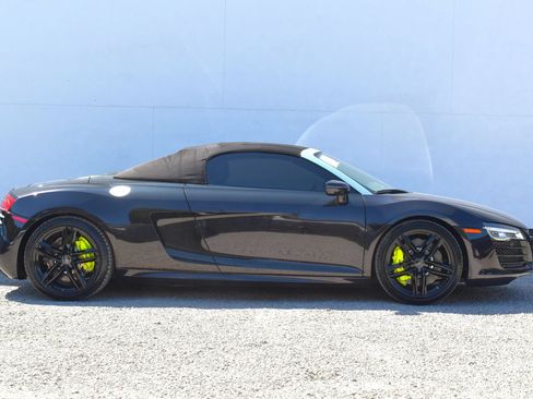 Used 2014 Audi R8 V10 AWD/4WD image 18