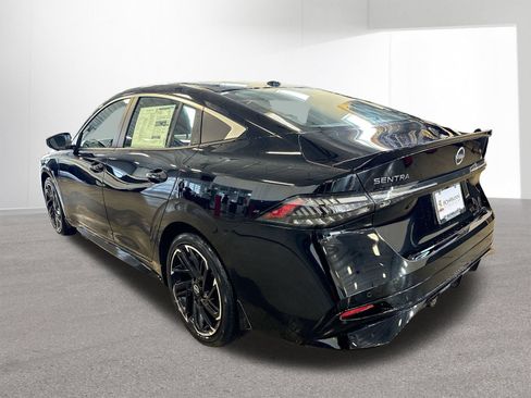 New 2026 Nissan Sentra SR w/ SR Premium Package FWD image 31