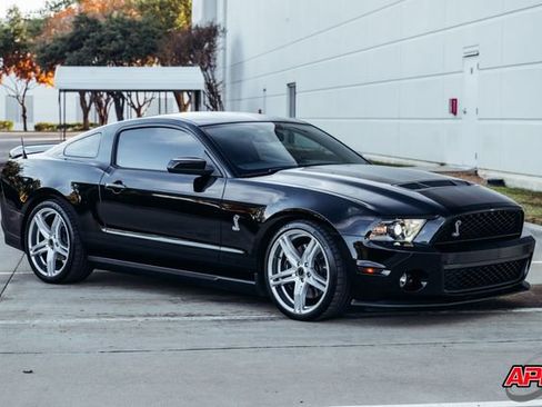 Used 2010 Ford Mustang Shelby GT500 image 7