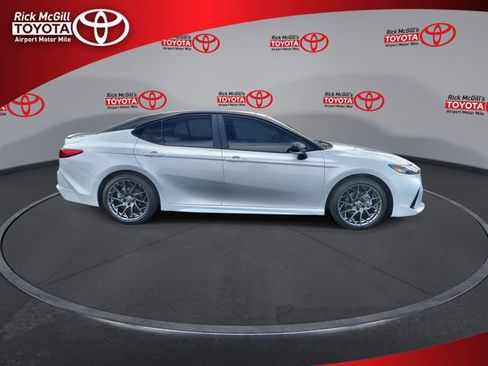 Used 2026 Toyota Camry XSE w/ Premium Package FWD image 9