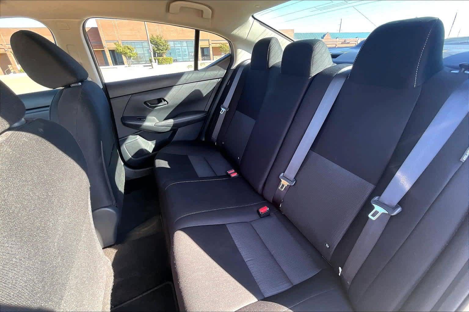 Used 2025 Nissan Sentra SV FWD image 27