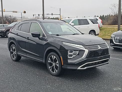 Used 2022 Mitsubishi Eclipse Cross SE image 1