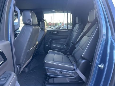 New 2026 Chevrolet Suburban Premier w/ Sun And Tow Package image 28