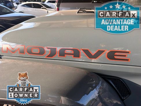 Used 2025 Jeep Gladiator Mojave AWD/4WD image 11