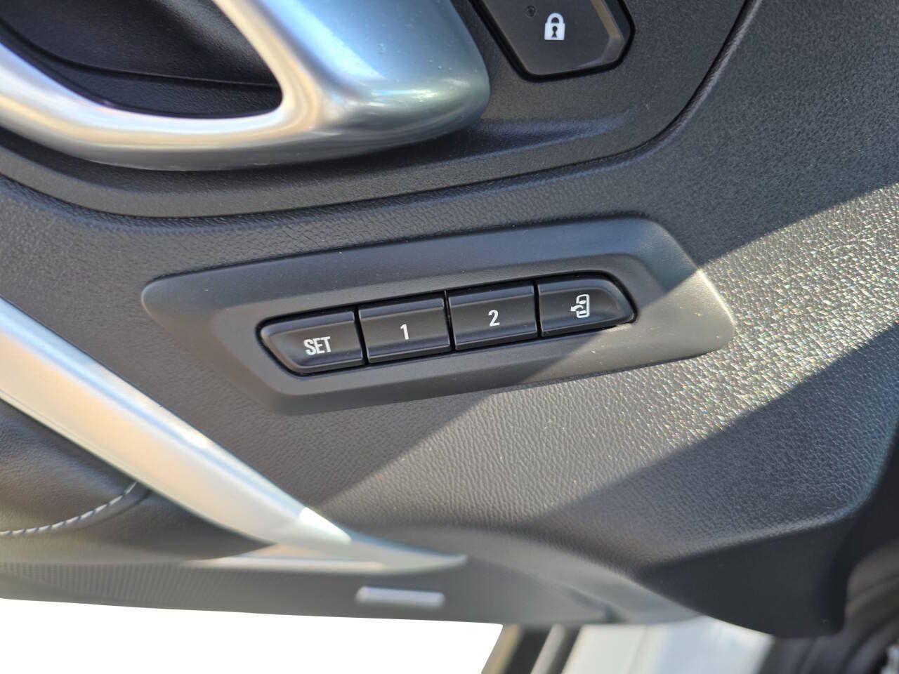 Used 2023 Chevrolet Camaro SS RWD image 21