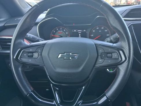 Used 2021 Chevrolet TrailBlazer RS w/ Convenience Package FWD image 14