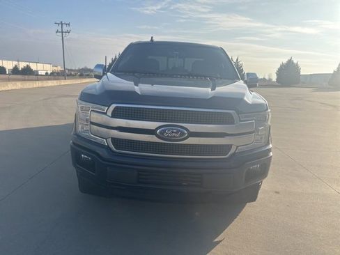 Used 2018 Ford F150 Platinum w/ Equipment Group 701A Luxury image 2