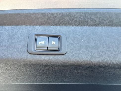 Used 2023 Mitsubishi Outlander SE FWD image 13