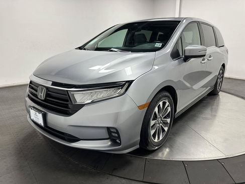 Certified 2024 Honda Odyssey EX-L image 6
