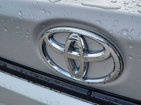 Used 2023 Toyota Corolla LE image 8