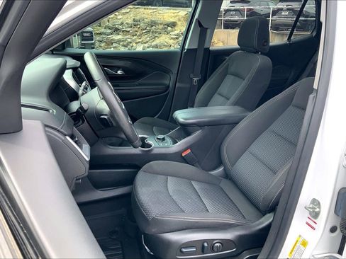 Used 2022 GMC Terrain SLE w/ Driver Convenience Package image 21