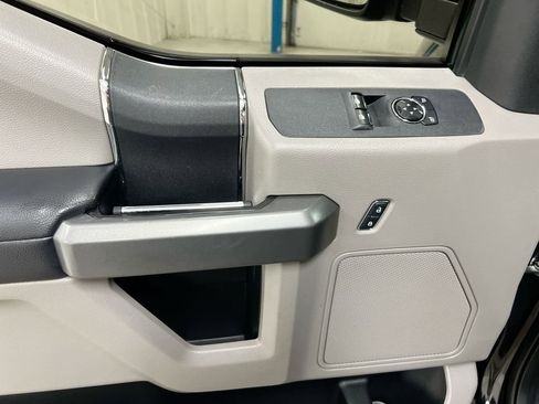 Used 2017 Ford F250 XLT w/ XLT Value Package AWD/4WD image 20