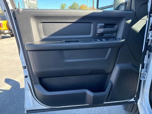 Used 2023 RAM 2500 Tradesman w/ Chrome Appearance Group image 23