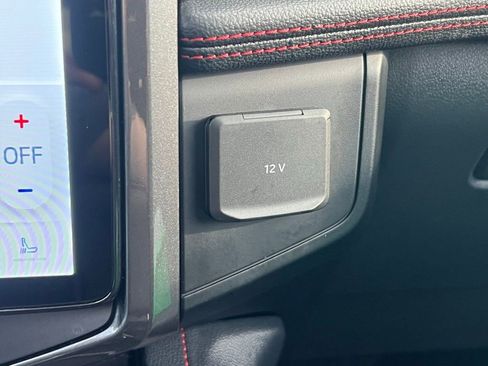 Used 2024 Ford Expedition Limited image 31