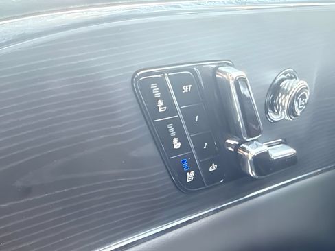 Used 2024 Cadillac Lyriq Luxury w/ LPO, Floor Liner Package AWD/4WD image 13