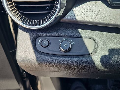 New 2026 Chevrolet Trax ACTIV w/ Driver Confidence Package FWD image 24