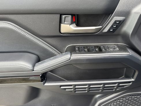 New 2026 Toyota 4Runner Limited AWD/4WD image 12