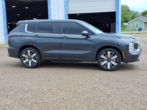 Used 2025 Mitsubishi Outlander SE AWD/4WD image 5