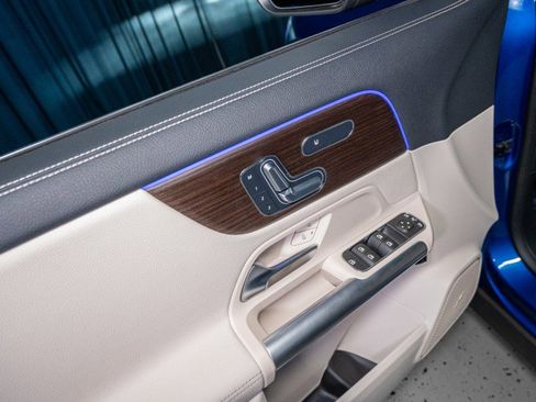 Certified 2025 Mercedes-Benz GLA 250 250 SUV image 11