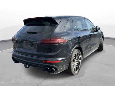 Used 2018 Porsche Cayenne GTS image 6