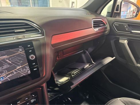 Used 2022 Volkswagen Tiguan SEL R-Line AWD/4WD image 26