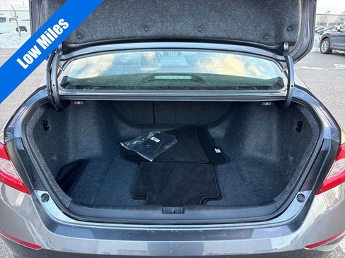 Used 2019 Honda Accord EX-L image 26