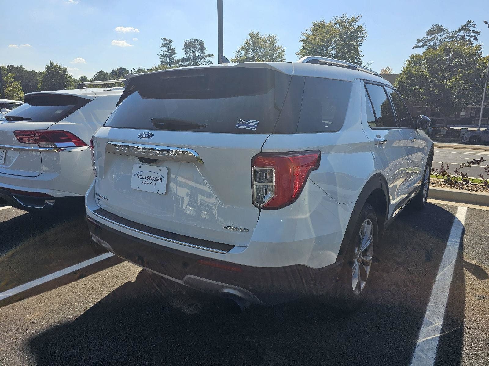 Used 2022 Ford Explorer Limited AWD/4WD image 6