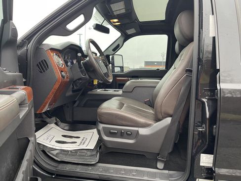 Used 2015 Ford F350 King Ranch w/ King Ranch Package image 10