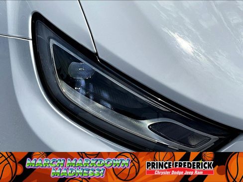 Used 2022 Chrysler Pacifica Touring-L image 24