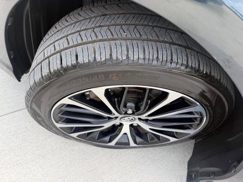 Used 2019 Toyota Camry SE FWD image 24