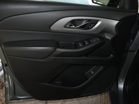 Used 2020 Chevrolet Traverse LT AWD/4WD image 9