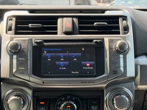 Used 2018 Toyota 4Runner SR5 Premium AWD/4WD image 17