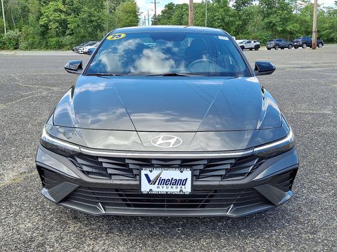Certified 2025 Hyundai Elantra Sport FWD image 26