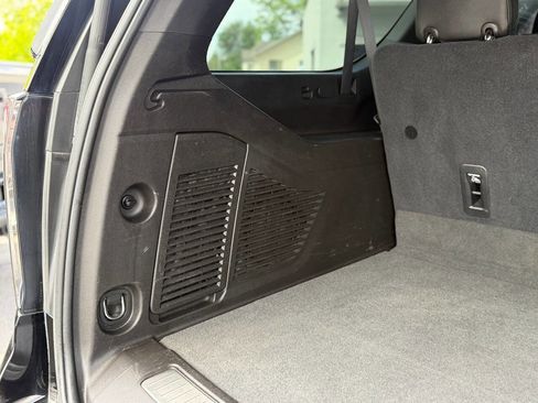 Used 2021 Chevrolet Suburban High Country image 96