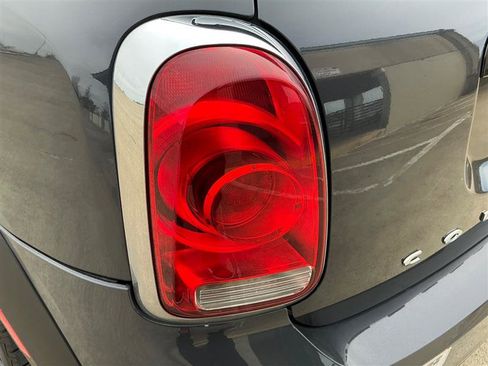 Used 2019 MINI Cooper Countryman S w/ Storage Package image 19