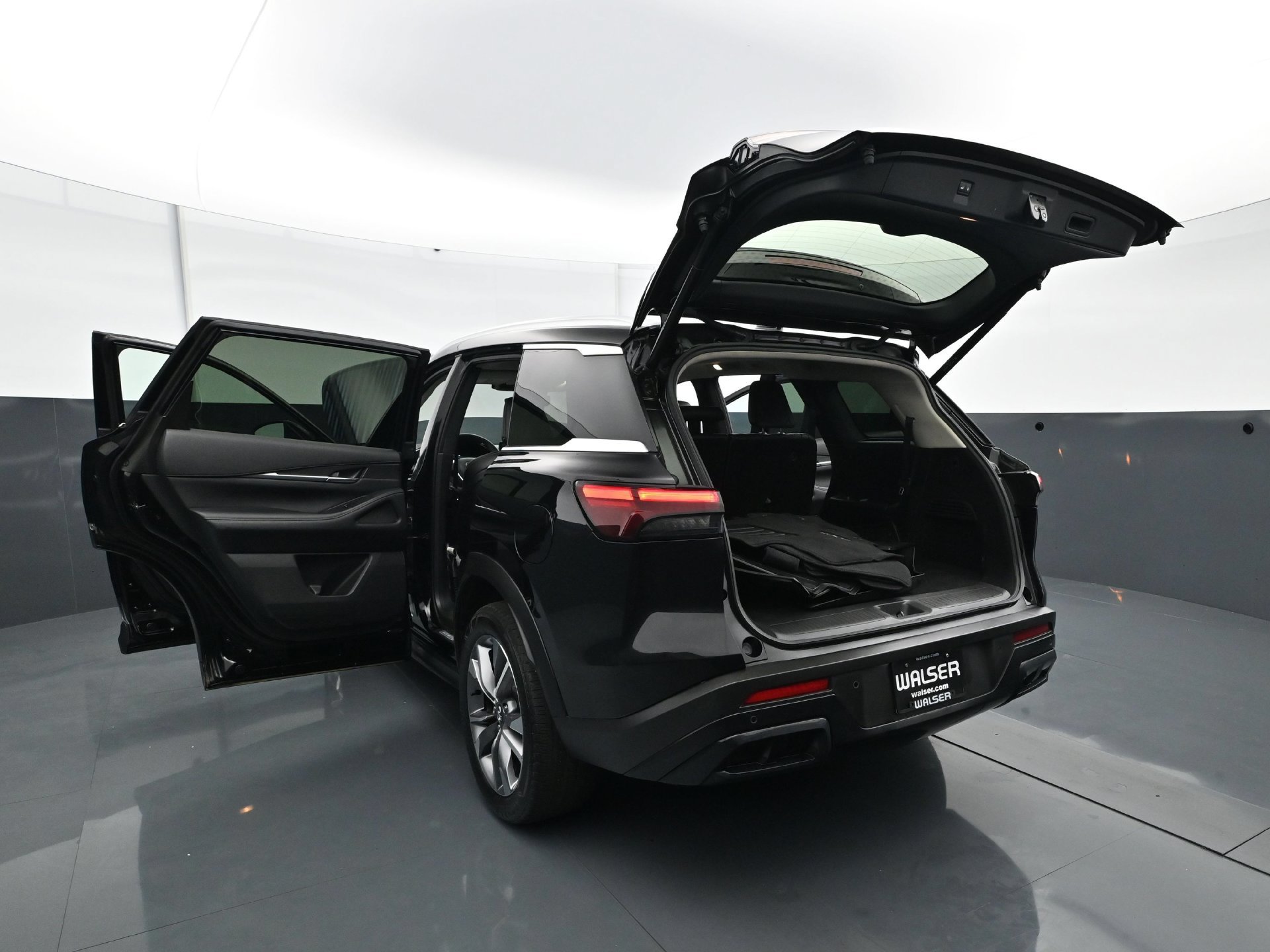 Used 2024 INFINITI QX60 Luxe AWD/4WD image 32