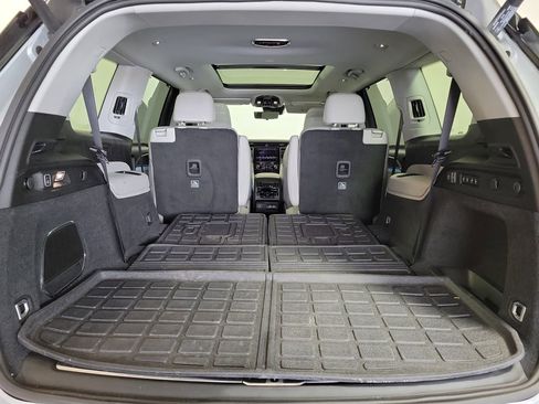 Used 2023 Jeep Grand Cherokee L Overland w/ Advanced Protech Group III image 26