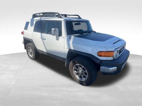 Used 2013 Toyota FJ Cruiser 4WD w/ Convenience Pkg image 1