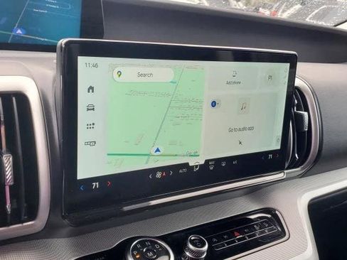 New 2025 Ford Expedition Active image 25