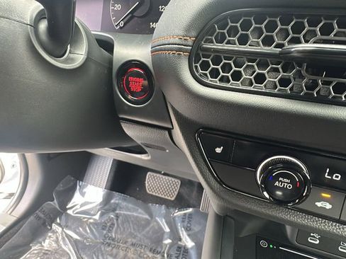 New 2026 Honda HR-V Sport image 17