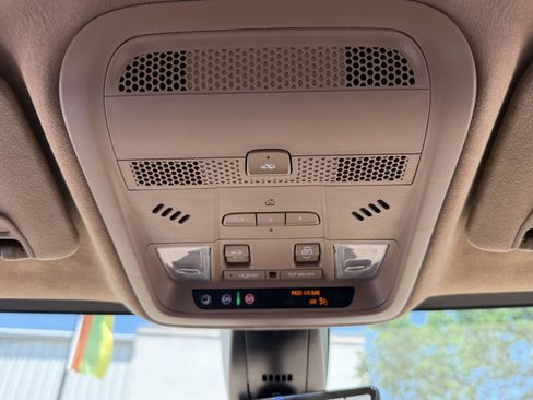 Used 2020 Cadillac XT5 Premium Luxury w/ Platinum Package image 36