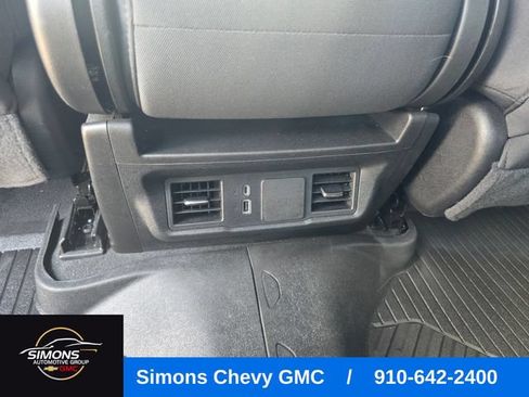 Used 2024 Chevrolet Silverado 1500 Custom Trail Boss AWD/4WD image 32