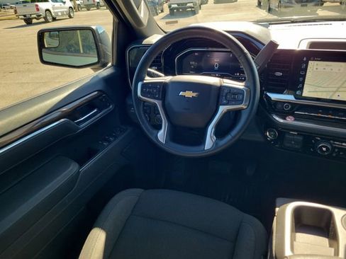 Certified 2025 Chevrolet Silverado 1500 LT image 12